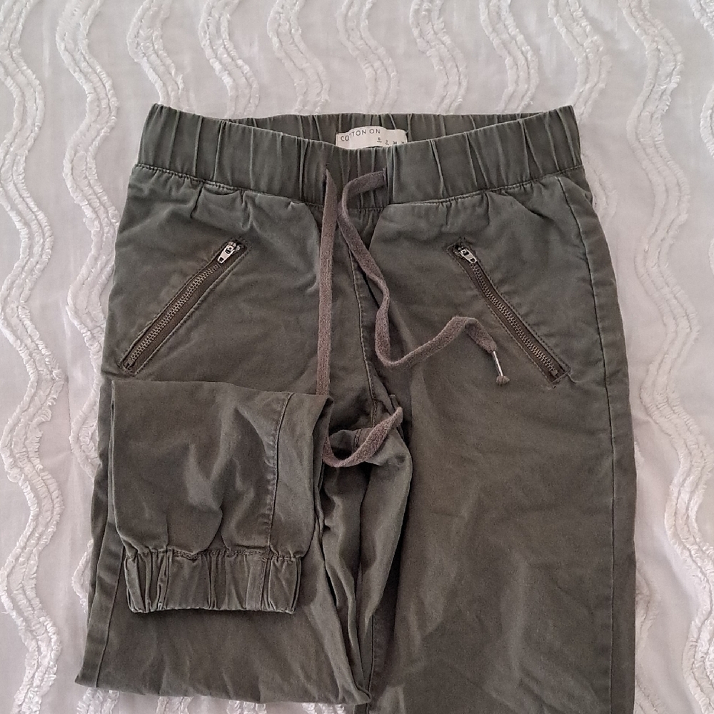 Cotton On Green Capri Jogger